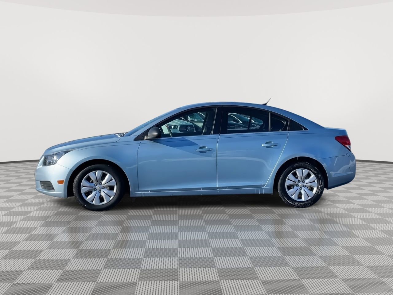 Thumbnail: 2012 Chevrolet Cruze - 5