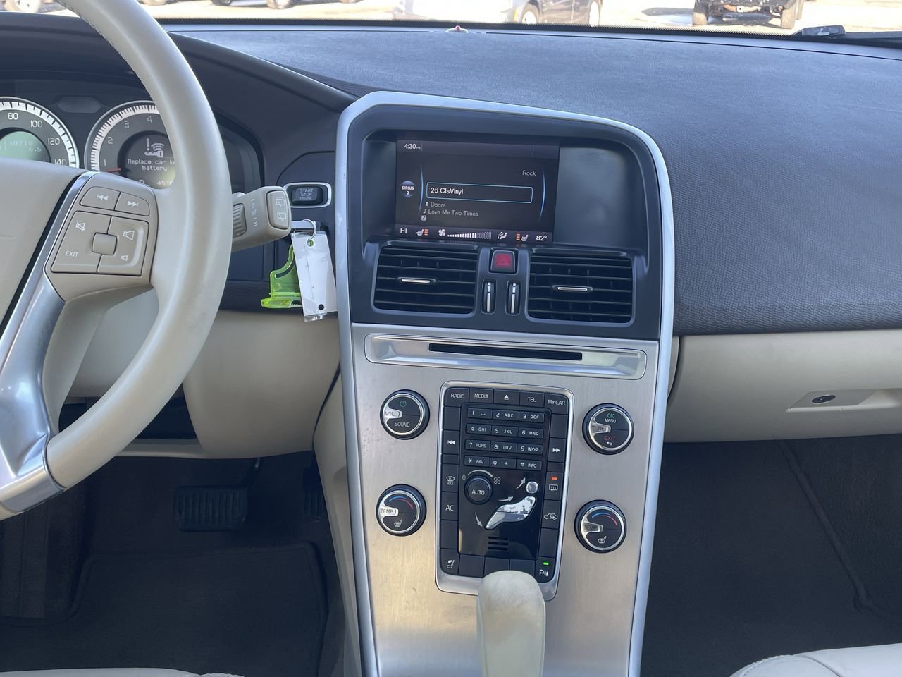 Thumbnail: 2011 Volvo XC60 - 13