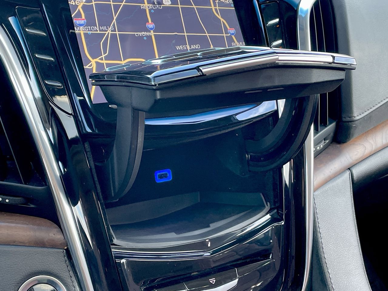 Thumbnail: 2015 Cadillac Escalade - 36
