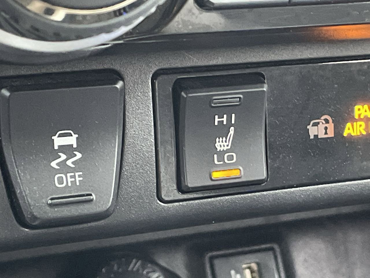 Thumbnail: 2023 Toyota RAV4 - 22