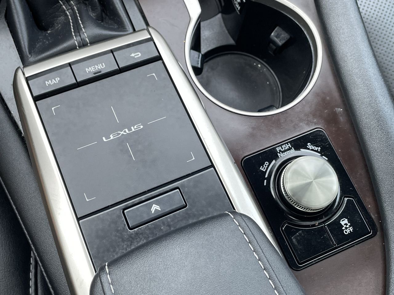 Thumbnail: 2021 Lexus RX - 30
