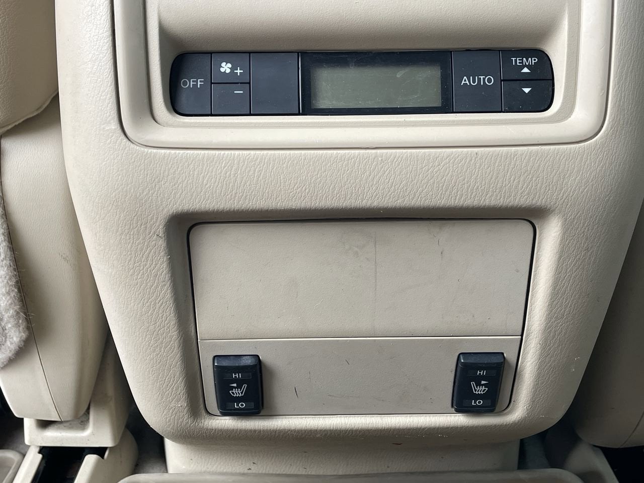 Thumbnail: 2014 Nissan Pathfinder - 22