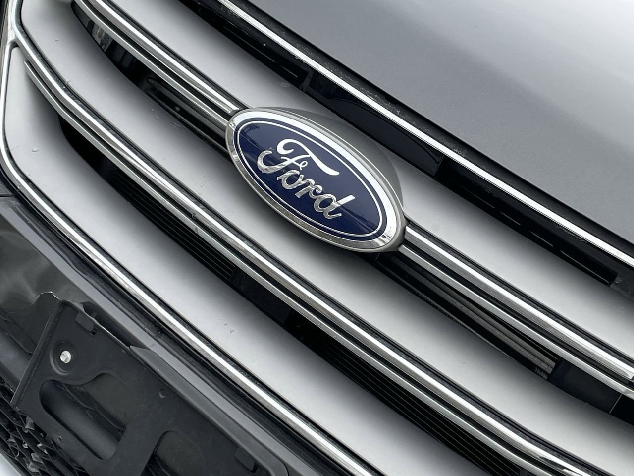 Thumbnail: 2018 Ford Edge - 36