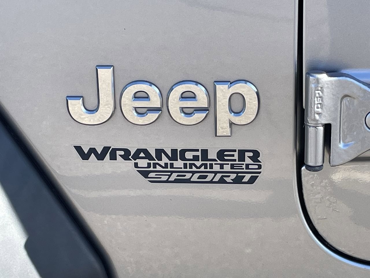 Thumbnail: 2019 Jeep Wrangler - 41