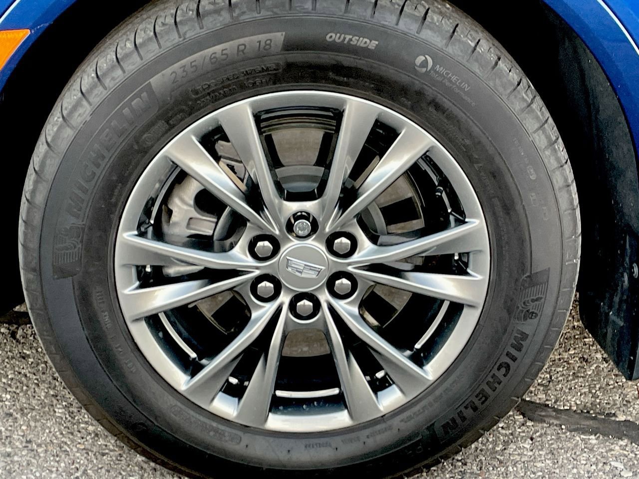 Thumbnail: 2023 Cadillac XT5 - 39