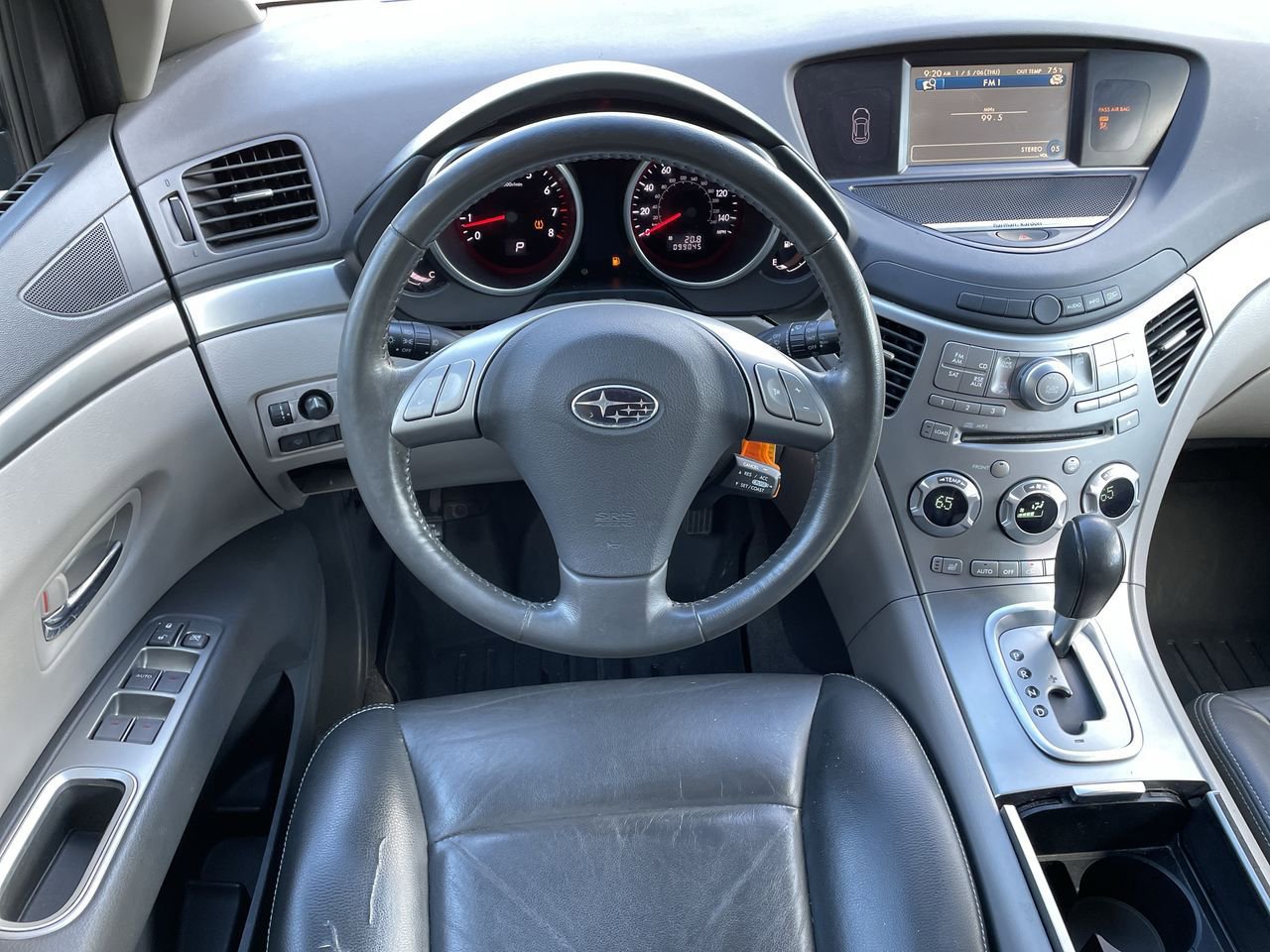 Thumbnail: 2010 Subaru Tribeca - 11