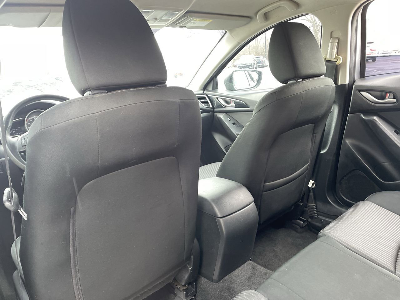 Thumbnail: 2016 Mazda Mazda3 - 19