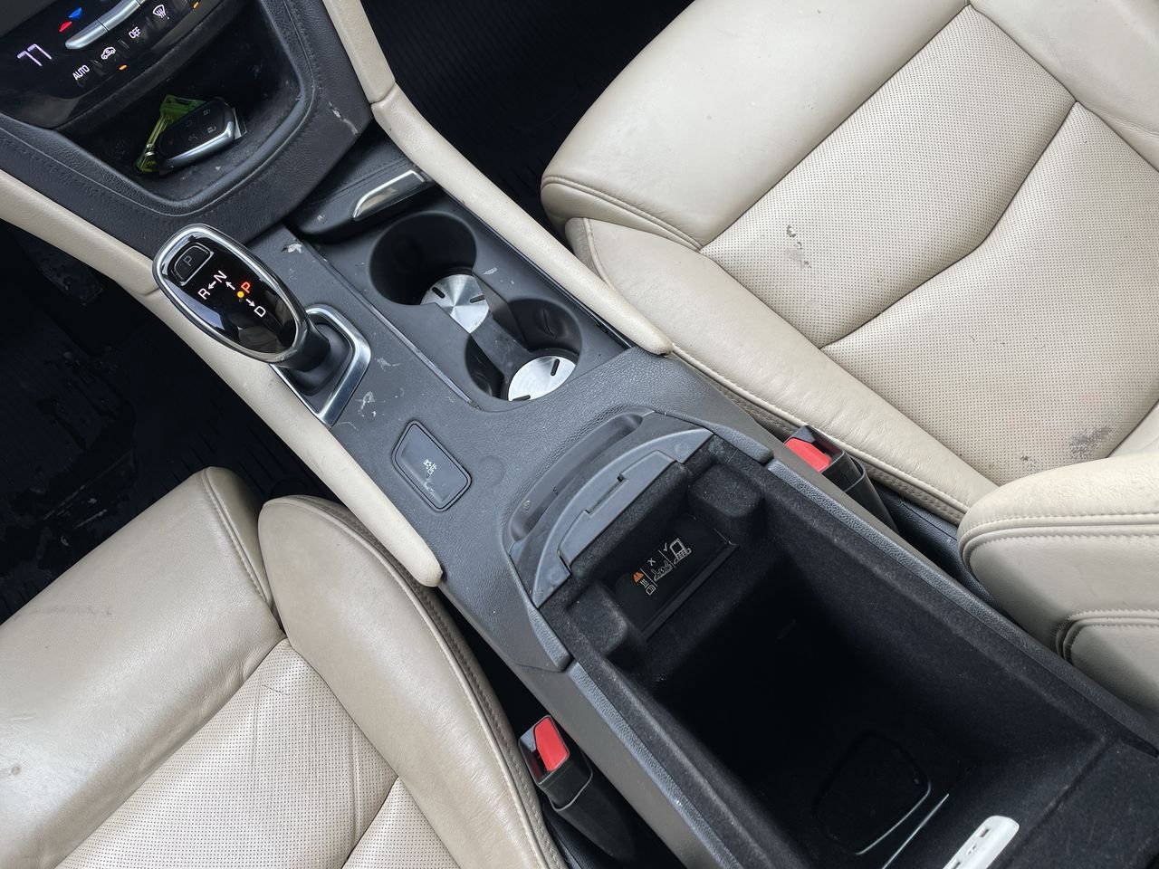 Thumbnail: 2017 Cadillac XT5 - 25