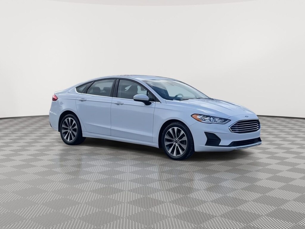 Used 2020 Ford Fusion SE