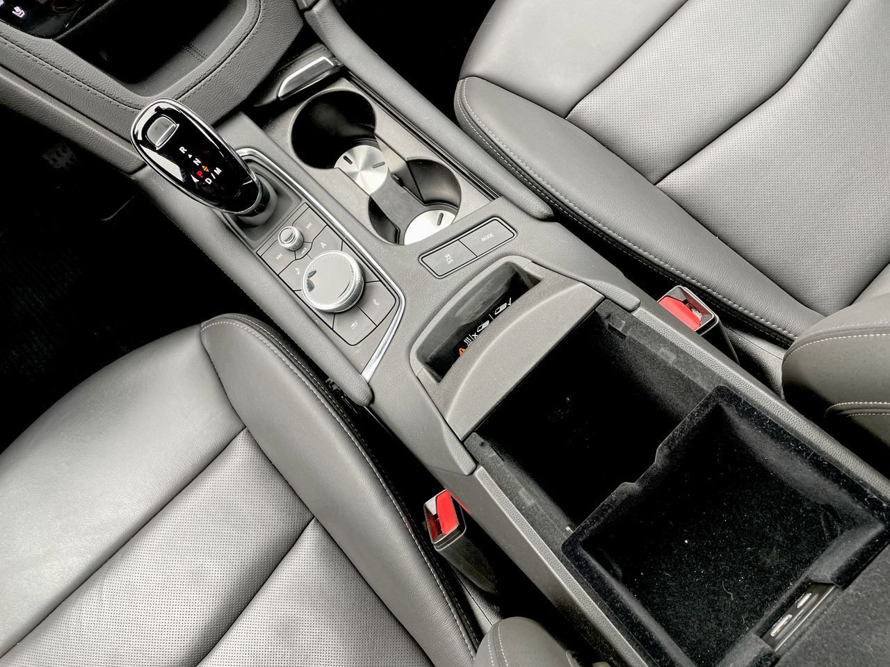 Thumbnail: 2023 Cadillac XT6 - 28