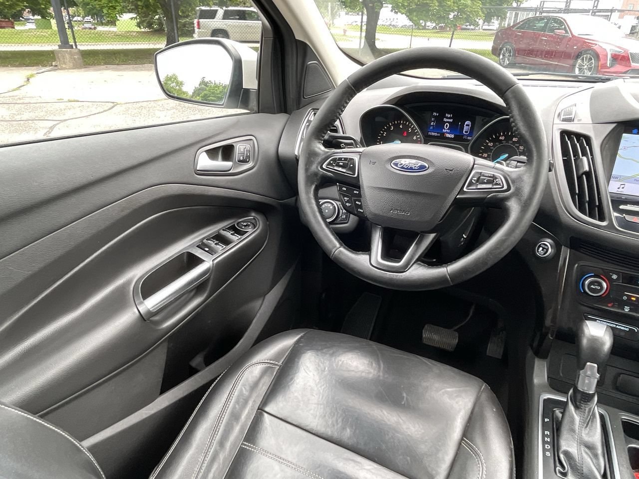 Thumbnail: 2017 Ford Escape - 17