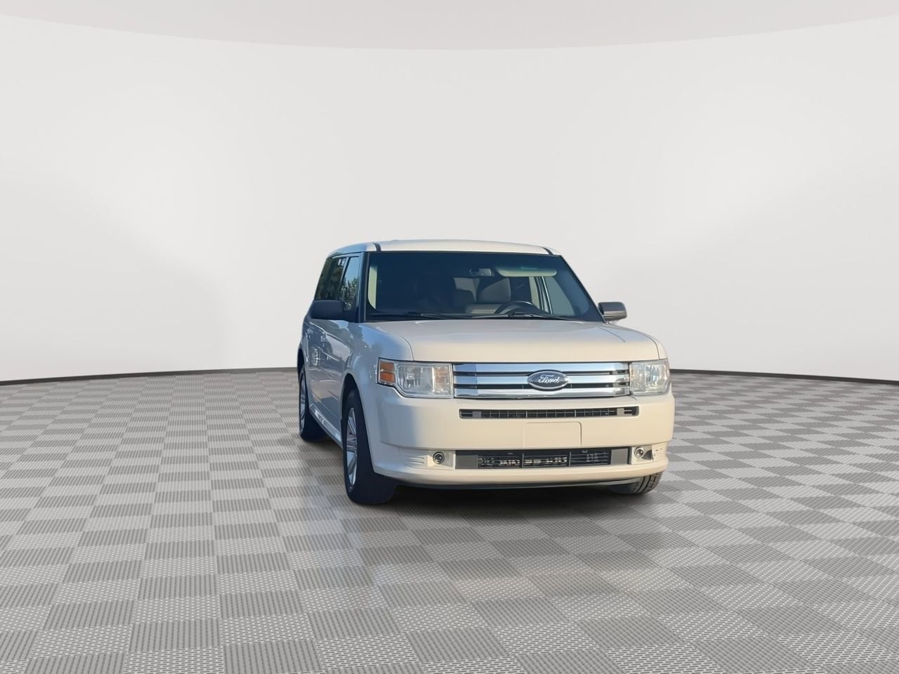 Thumbnail: 2010 Ford Flex - 3