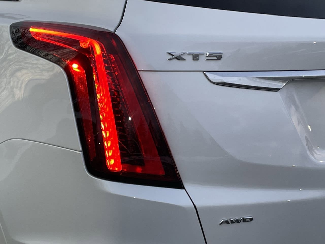 Thumbnail: 2023 Cadillac XT5 - 40