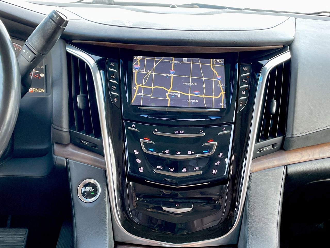 Thumbnail: 2015 Cadillac Escalade - 13