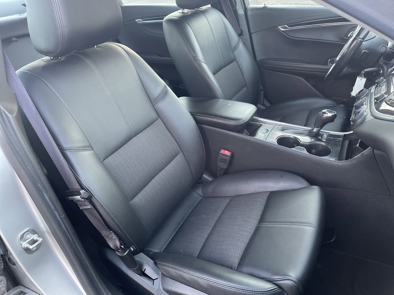 Thumbnail: 2017 Chevrolet Impala - 14