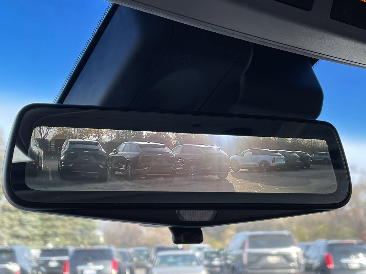 Thumbnail: 2018 Cadillac Escalade - 32