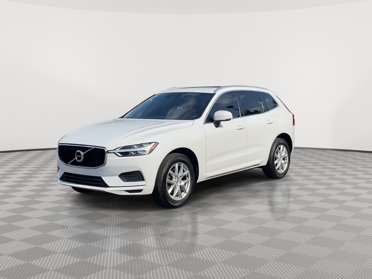 Thumbnail: 2020 Volvo XC60 - 4