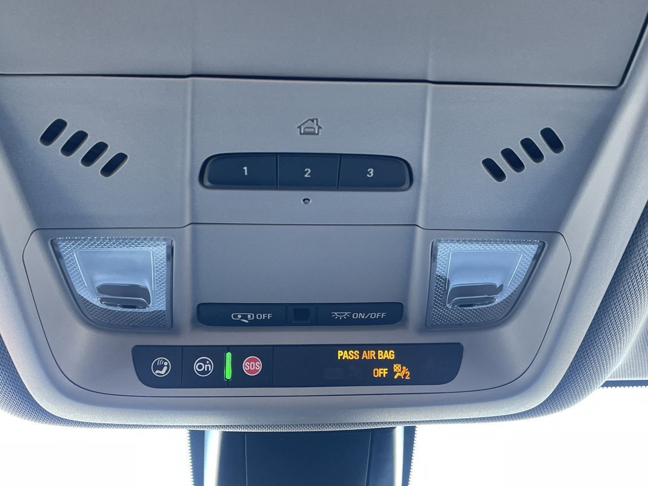 Thumbnail: 2025 Chevrolet Blazer - 29