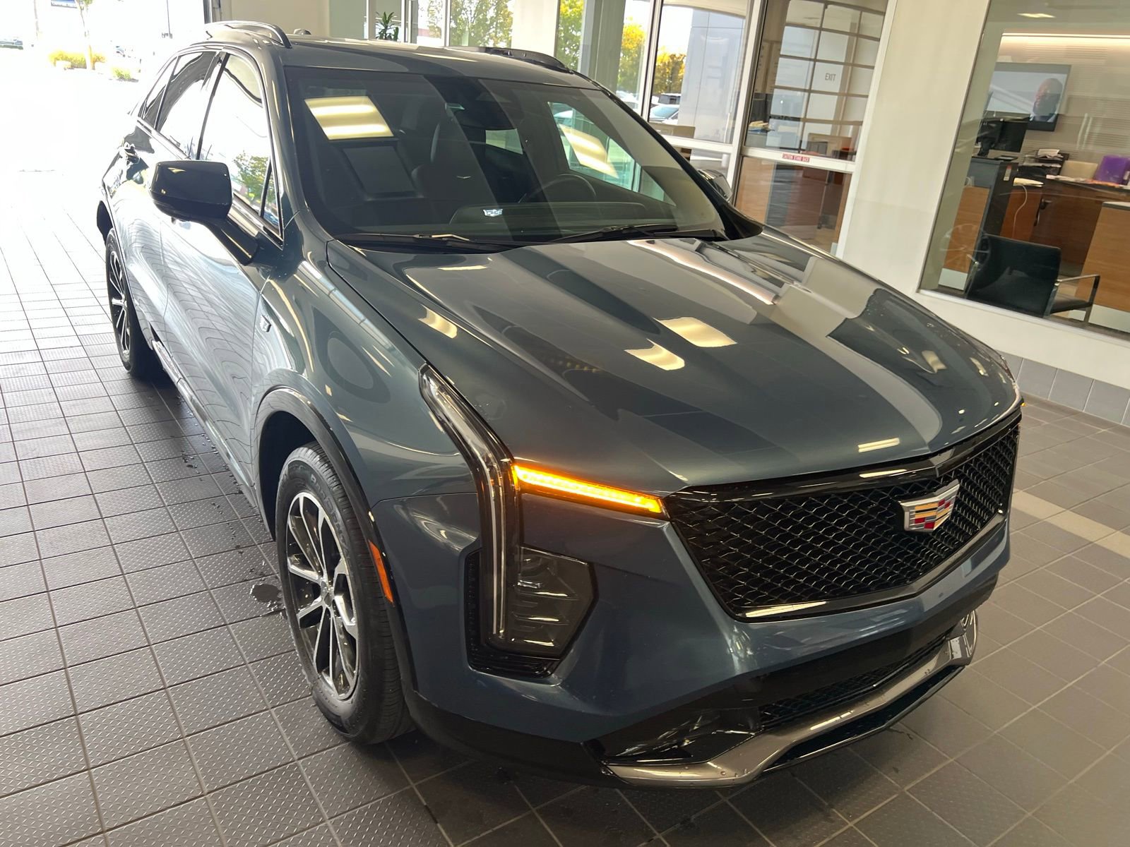 2024 Cadillac XT4 Sport photo 4