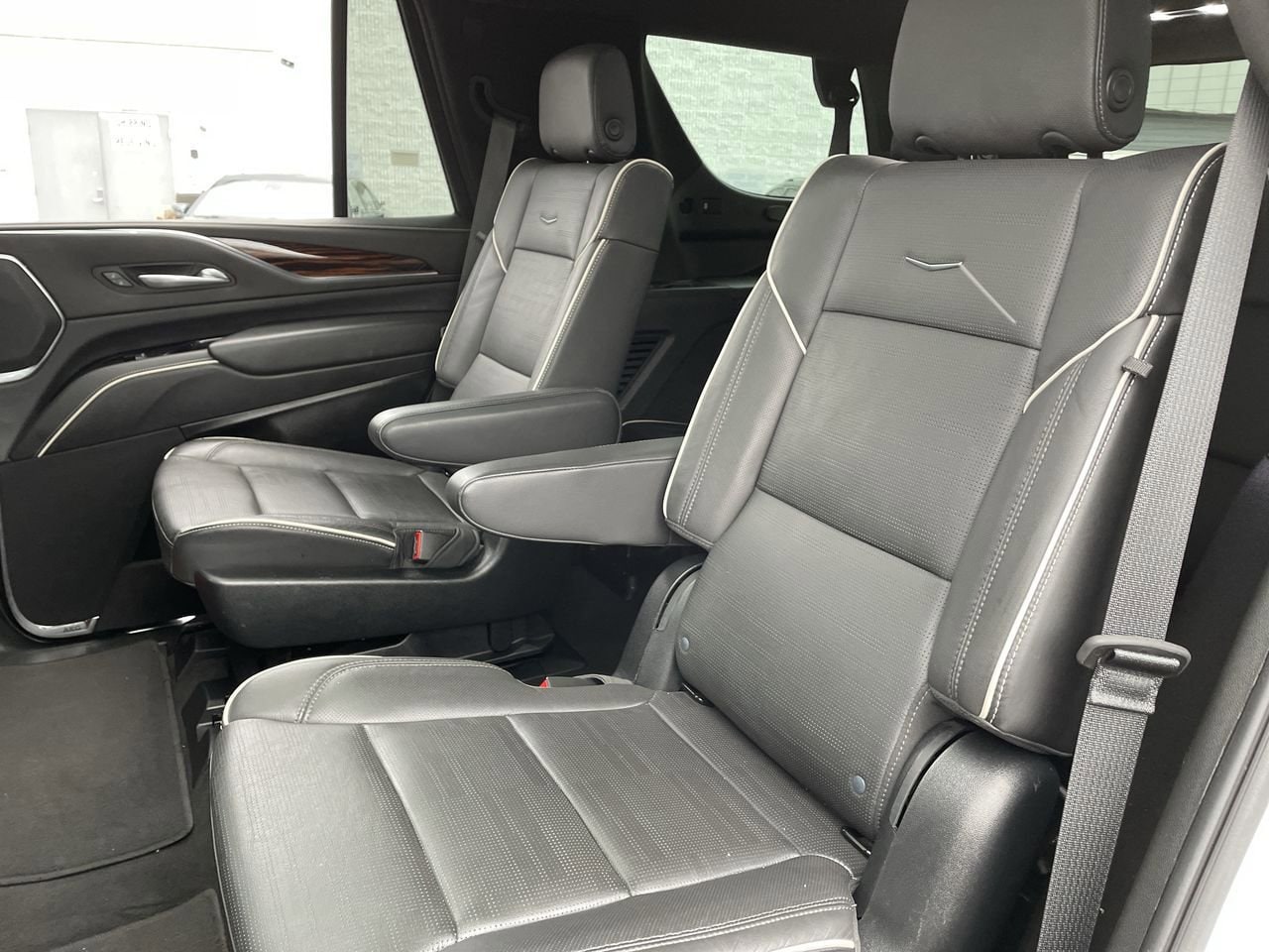 Thumbnail: 2023 Cadillac Escalade - 20