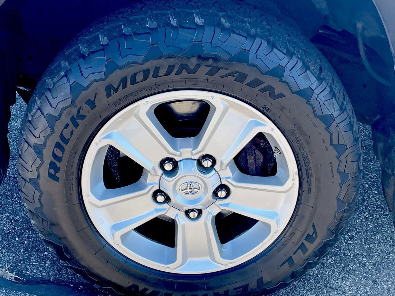 Thumbnail: 2016 Toyota Tundra - 35