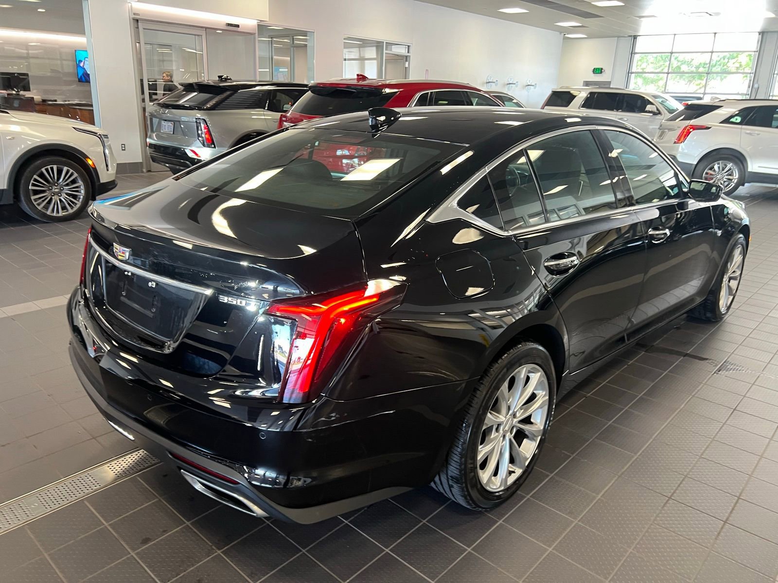 Thumbnail: 2022 Cadillac CT5 - 3