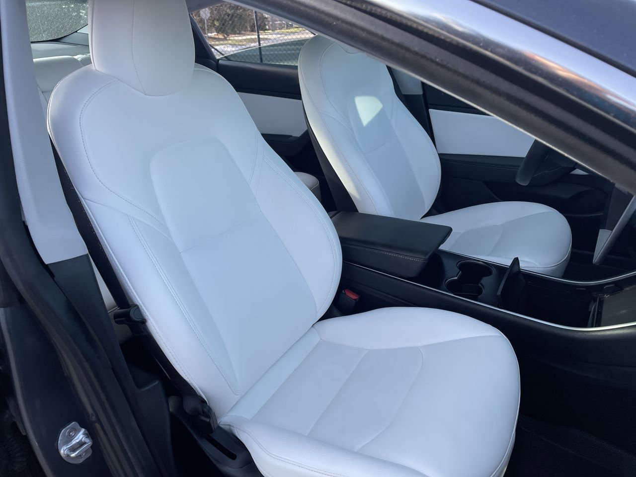 Thumbnail: 2020 Tesla Model 3 - 14