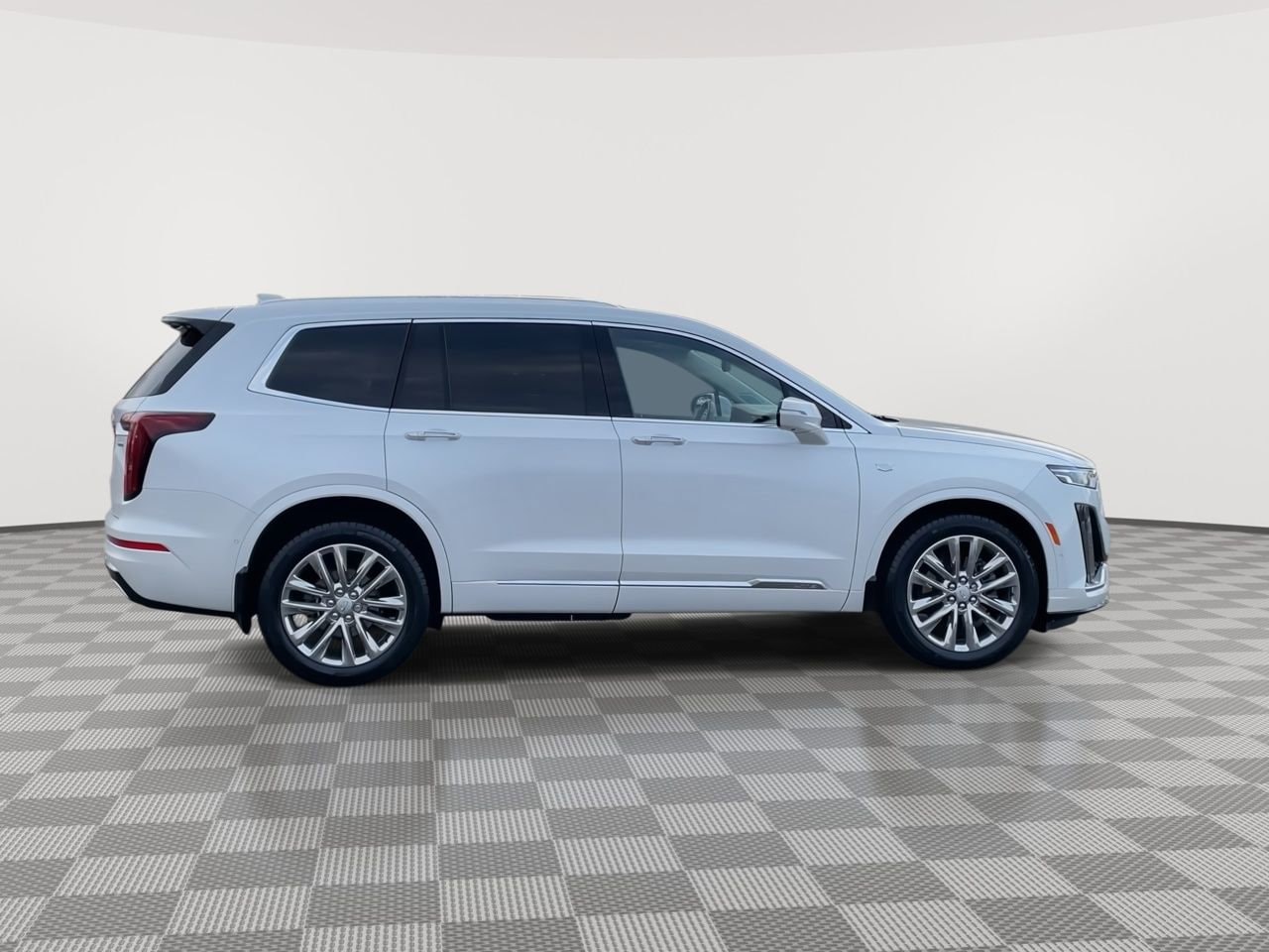 Thumbnail: 2024 Cadillac XT6 - 9