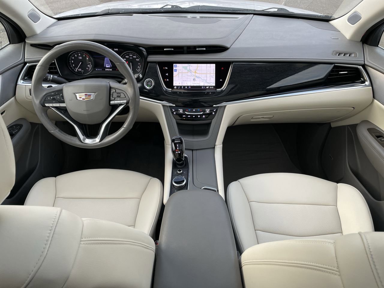 Thumbnail: 2024 Cadillac XT6 - 27