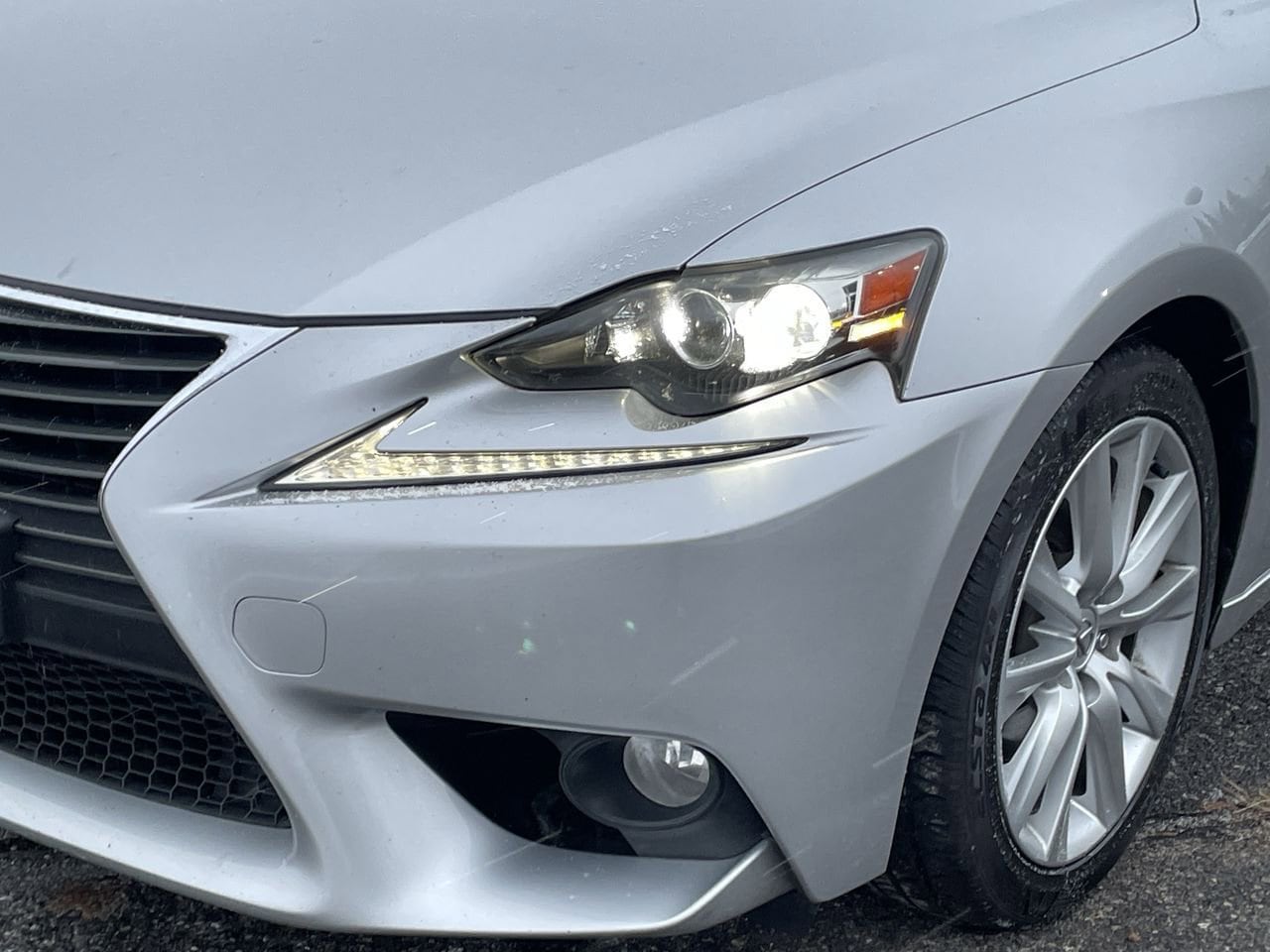 Thumbnail: 2014 Lexus IS - 36