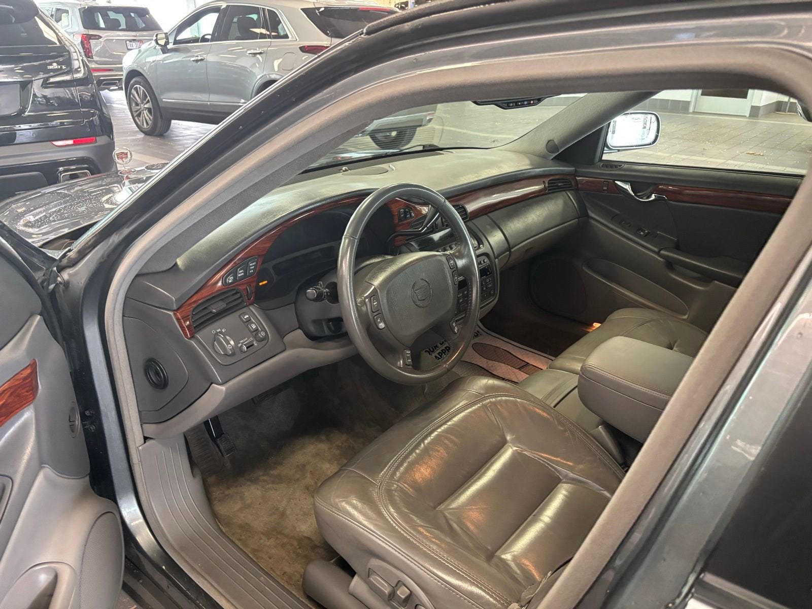 Thumbnail: 2003 Cadillac DeVille - 5
