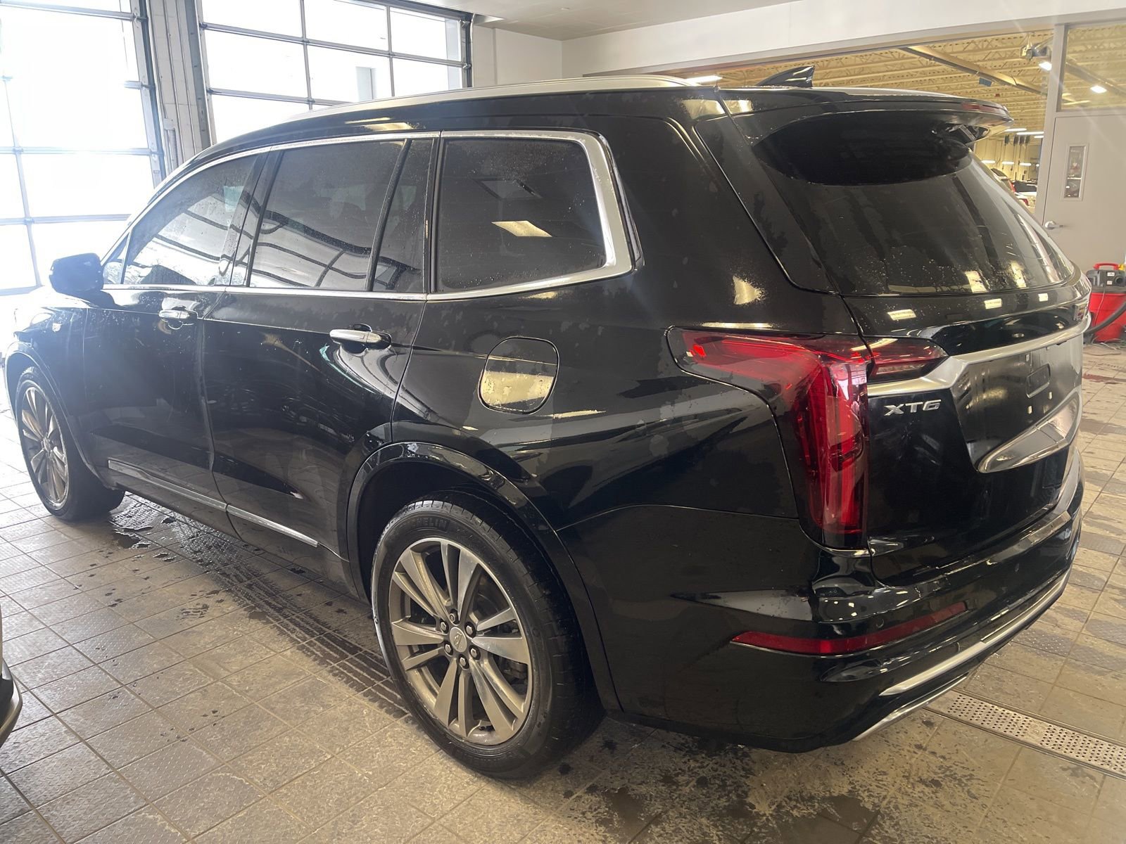 Thumbnail: 2021 Cadillac XT6 - 4