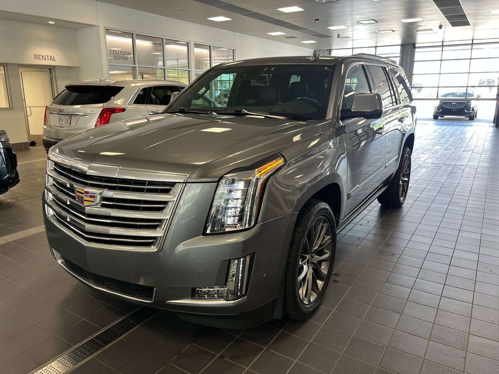 Thumbnail: 2020 Cadillac Escalade - 1