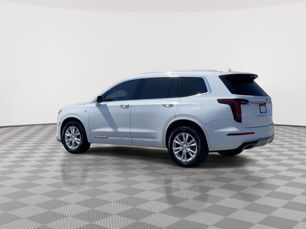 Thumbnail: 2025 Cadillac XT6 - 6