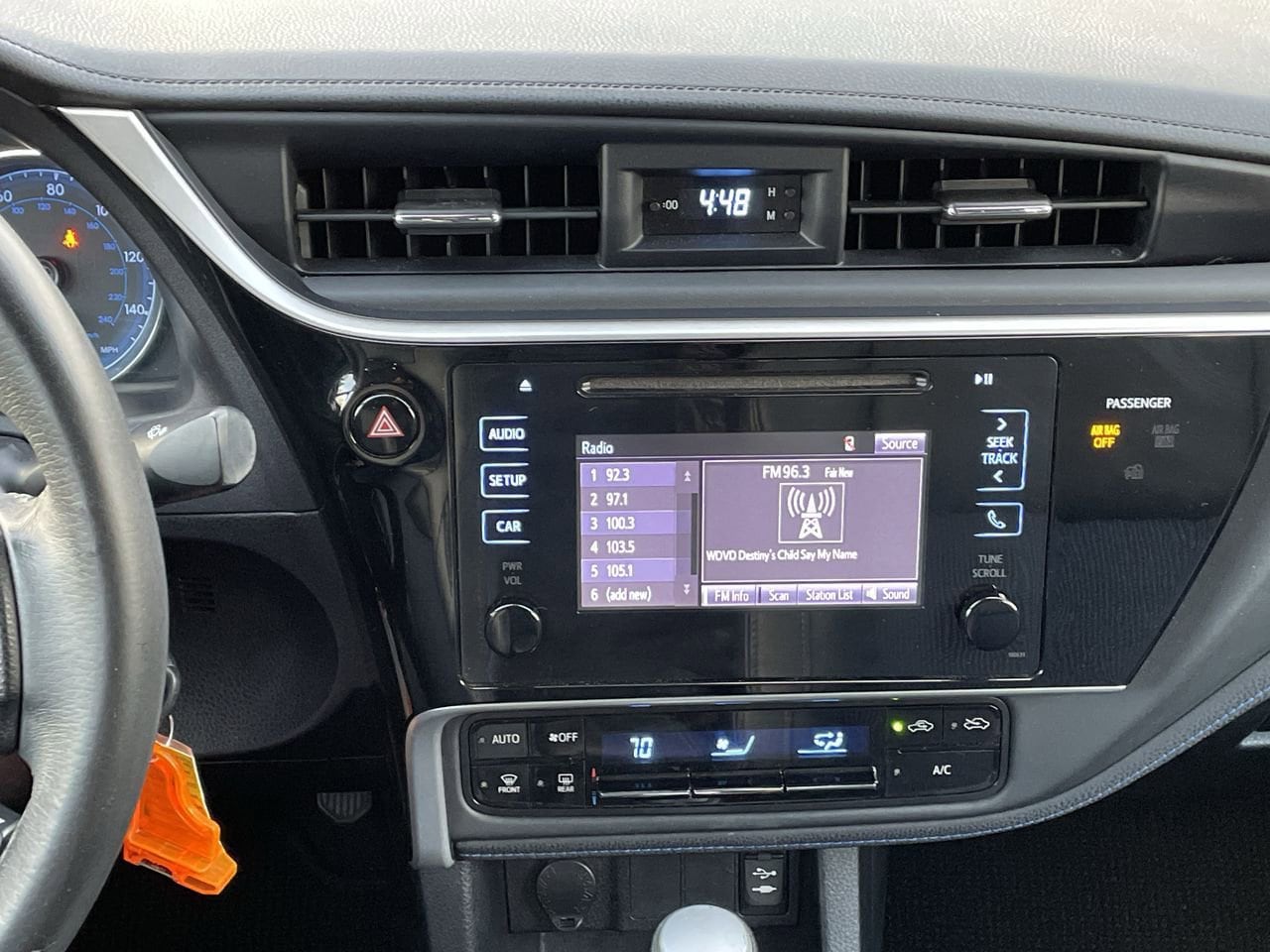 Thumbnail: 2017 Toyota Corolla - 13