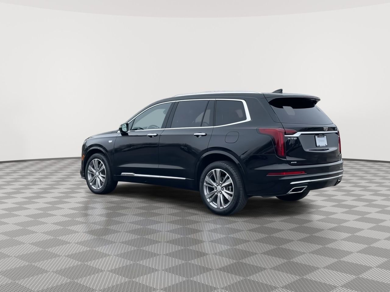 Thumbnail: 2023 Cadillac XT6 - 6