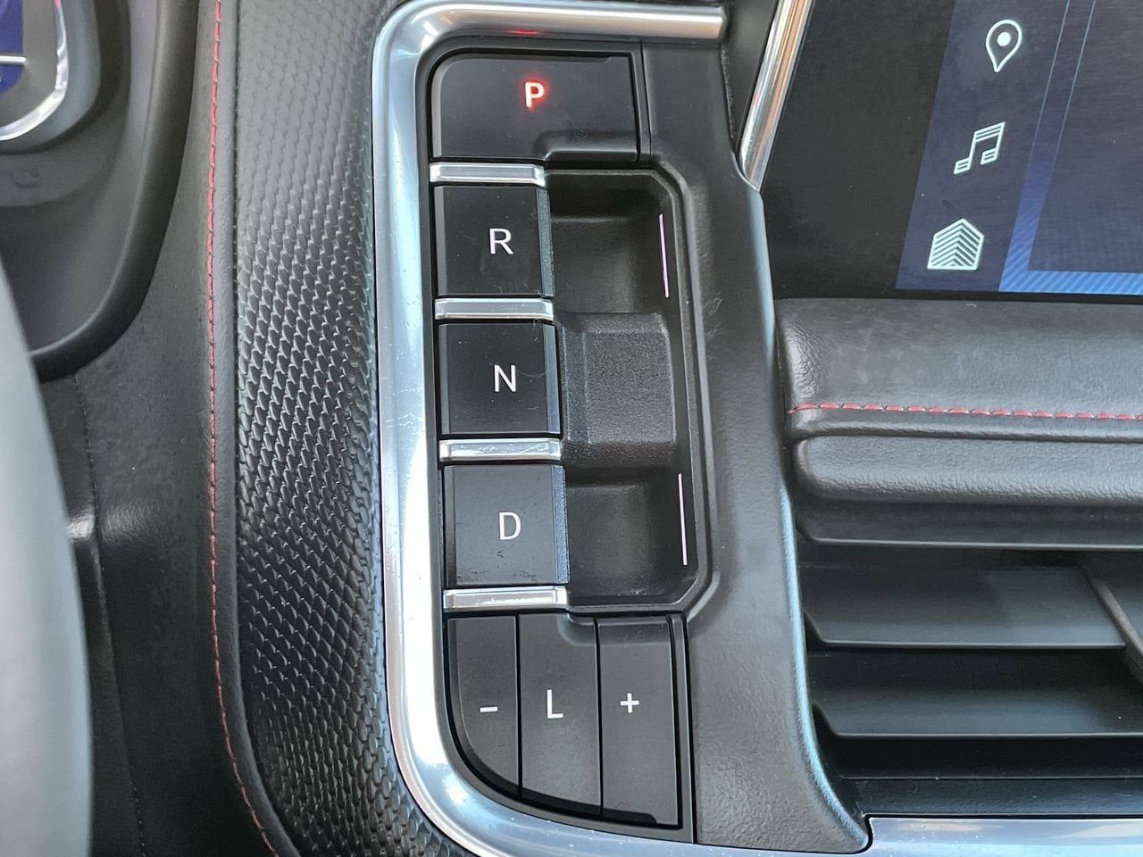 Thumbnail: 2024 Chevrolet Tahoe - 34