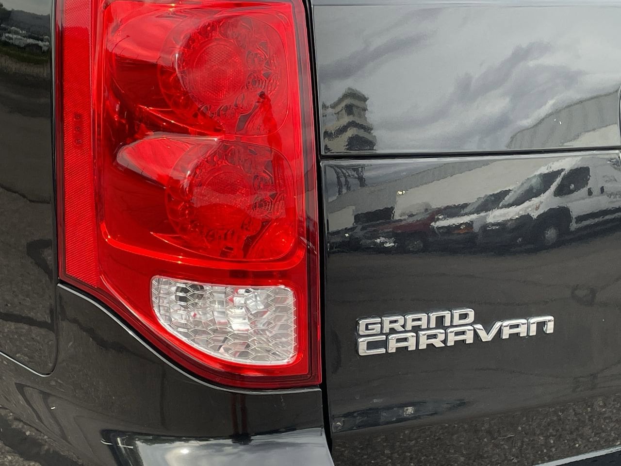 Thumbnail: 2018 Dodge Grand Caravan - 34