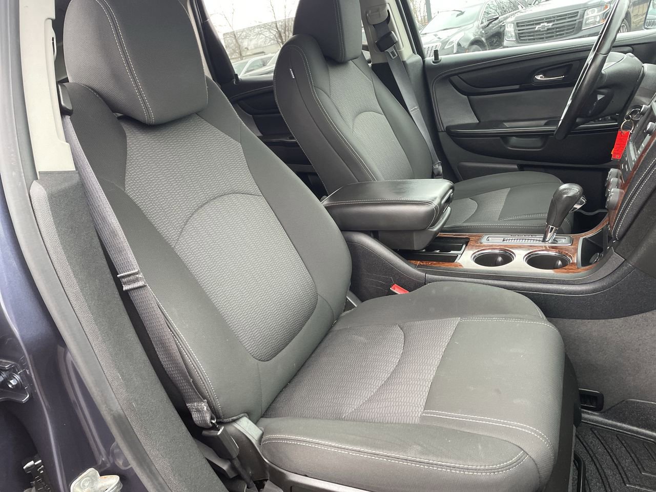 Thumbnail: 2013 Chevrolet Traverse - 14