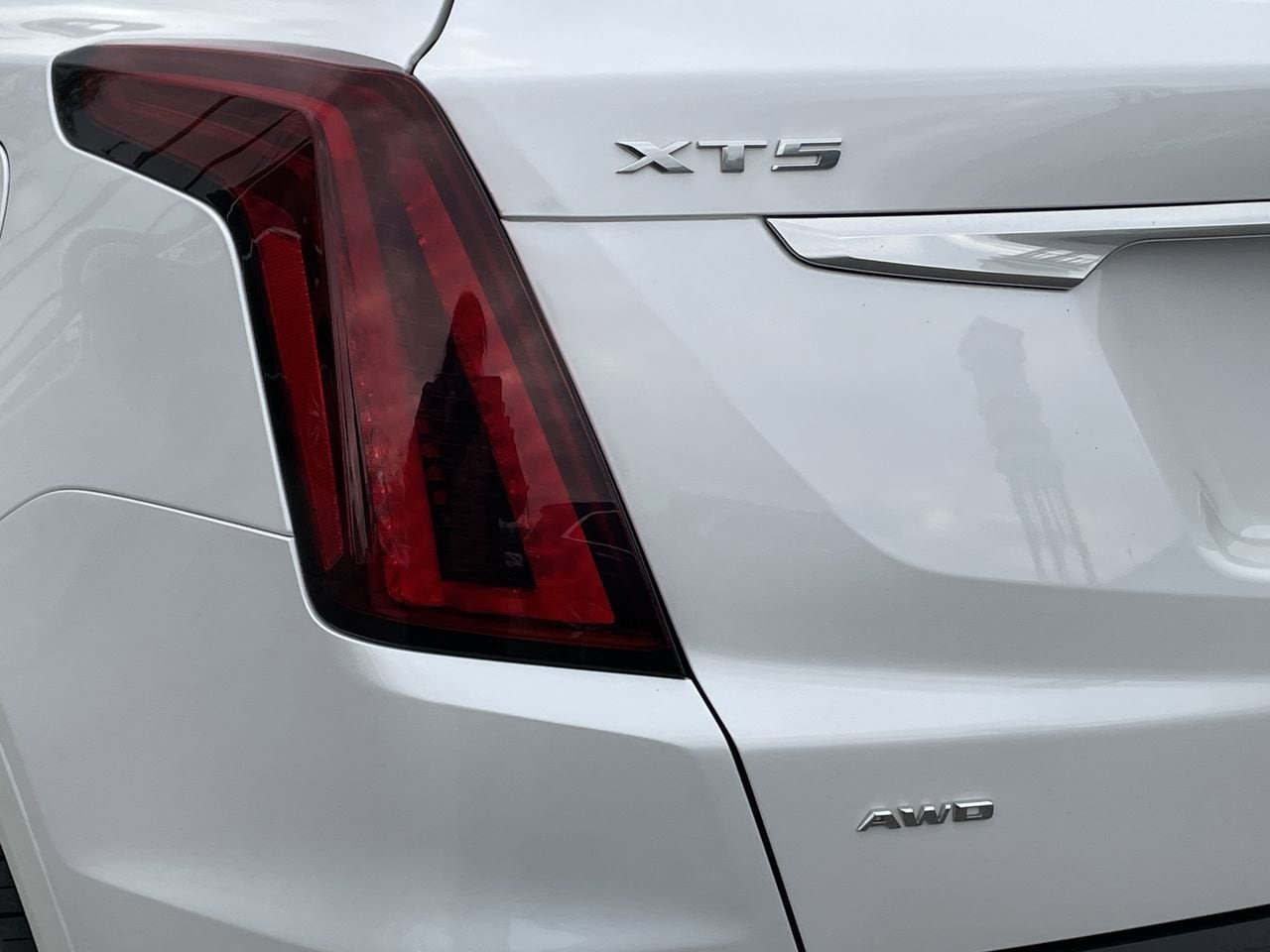 Thumbnail: 2023 Cadillac XT5 - 40