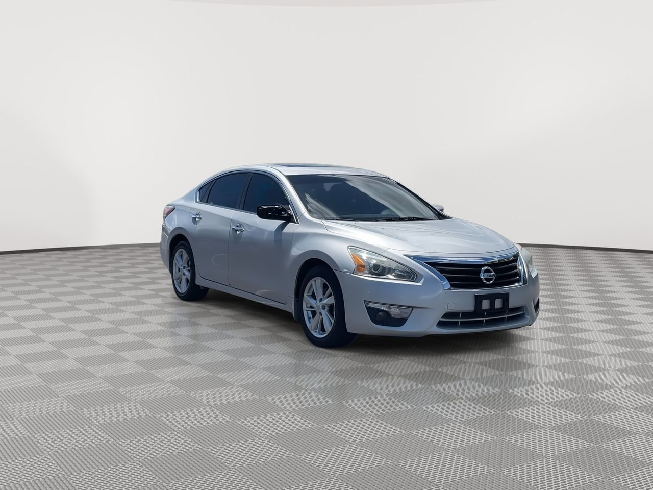 Used 2014 Nissan Altima SV with VIN 1N4AL3AP8EN259974 for sale in Plymouth, MI
