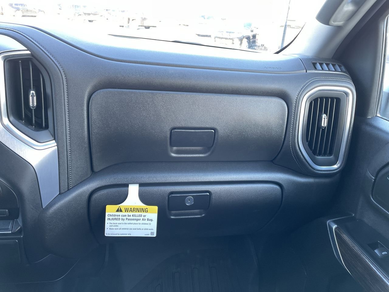 Thumbnail: 2022 GMC Sierra 2500 - 16