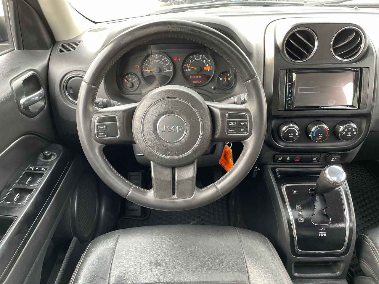 Thumbnail: 2016 Jeep Patriot - 11