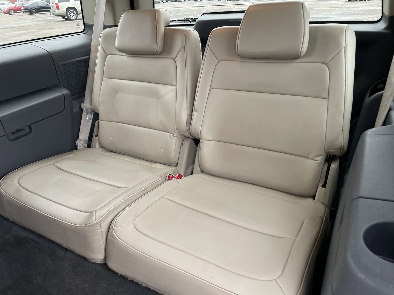 Thumbnail: 2009 Ford Flex - 18