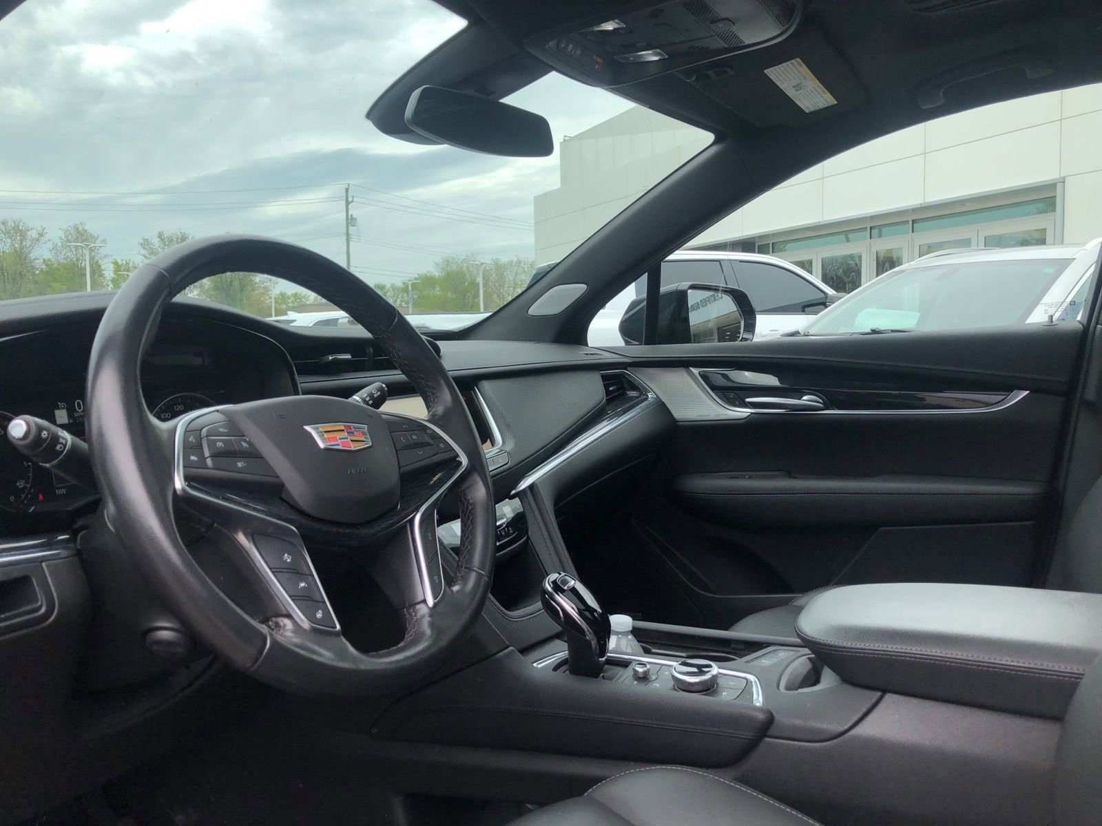 Thumbnail: 2023 Cadillac XT5 - 6
