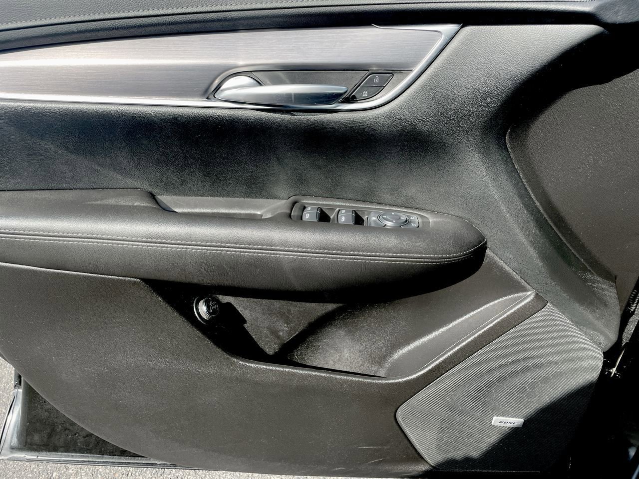 Thumbnail: 2024 Cadillac XT5 - 31