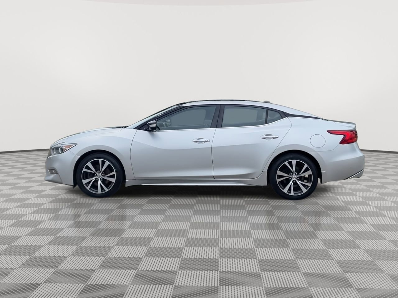 Thumbnail: 2016 Nissan Maxima - 5