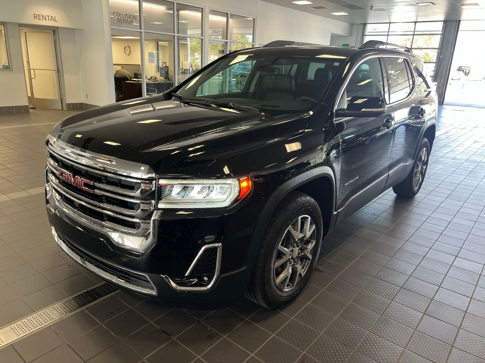 Thumbnail: 2023 GMC Acadia - 1
