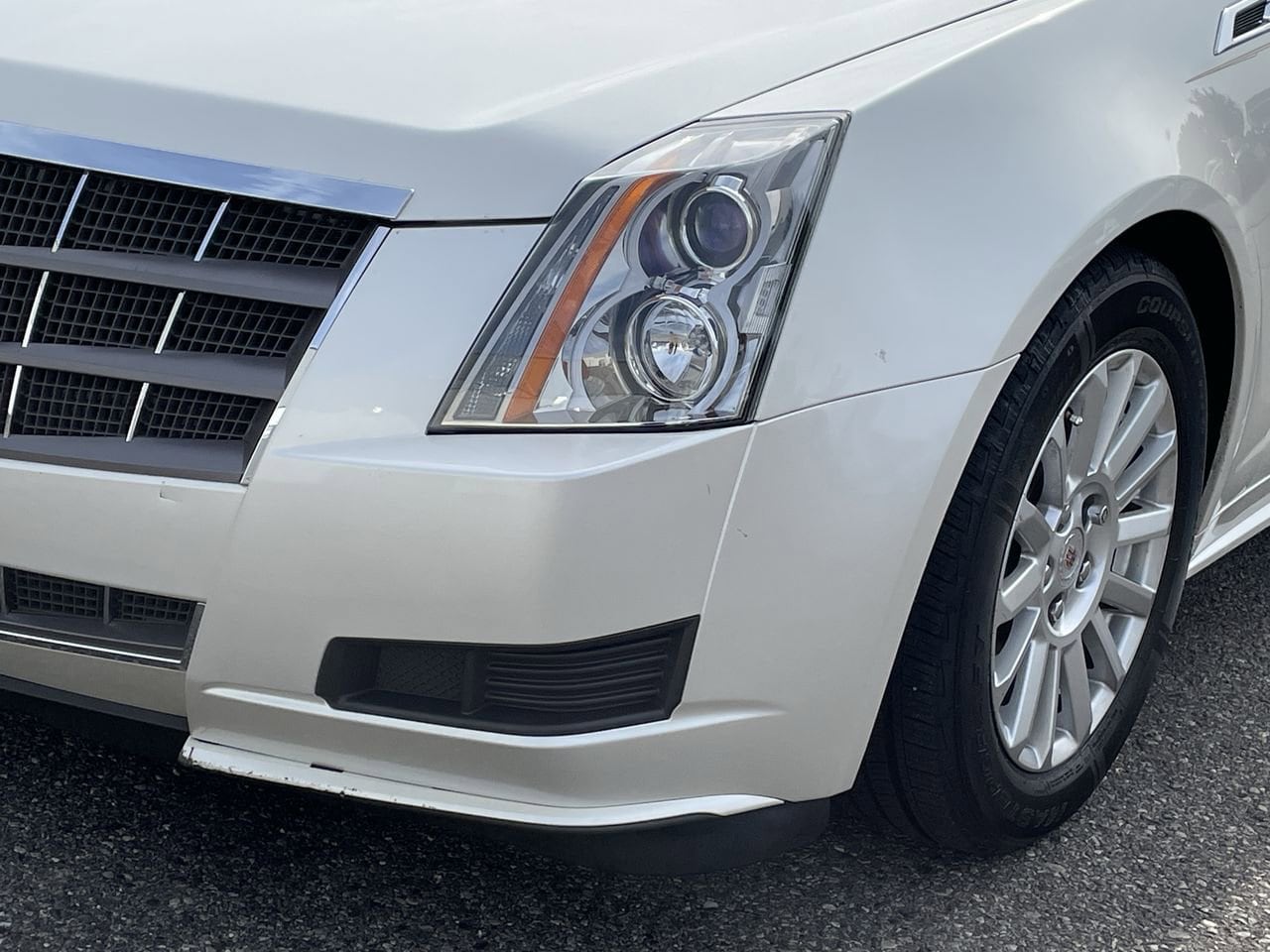 Thumbnail: 2011 Cadillac CTS - 33
