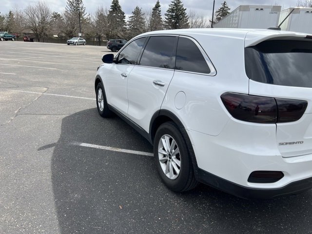 Used 2020 Kia Sorento L with VIN 5XYPG4A35LG639399 for sale in Plymouth, MI